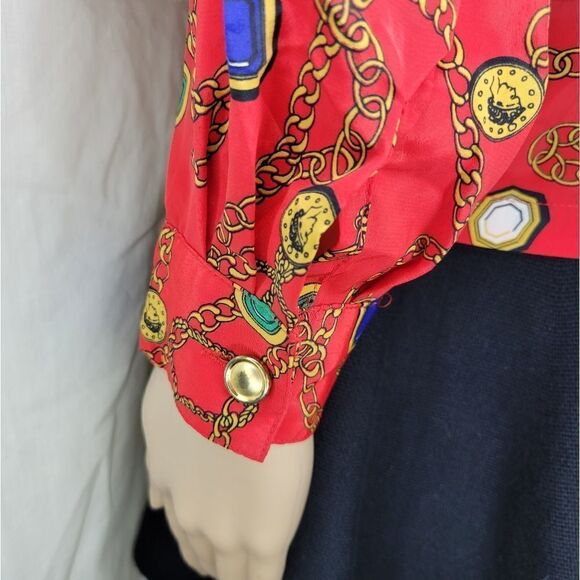 HP🎀Josephine Petites long sleeve red chain pattern button down shirt. - Picture 6 of 12